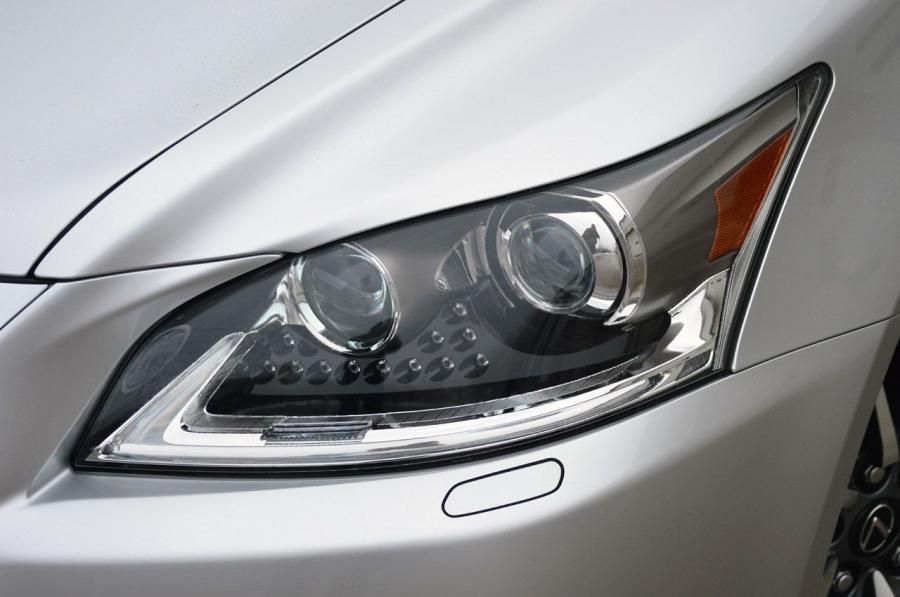  Lexus LS460 F-Sport AWD 2013 года  (фото 40 из 47)